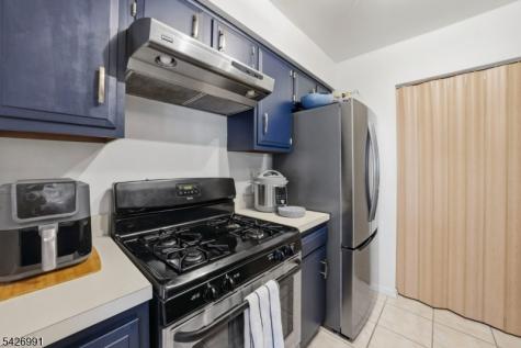 95 Almond Drive Franklin NJ 08873