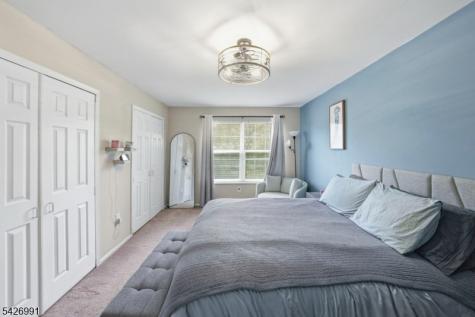 95 Almond Drive Franklin NJ 08873