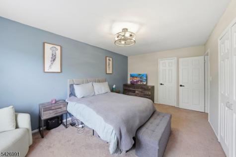 95 Almond Drive Franklin NJ 08873