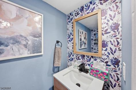 95 Almond Drive Franklin NJ 08873