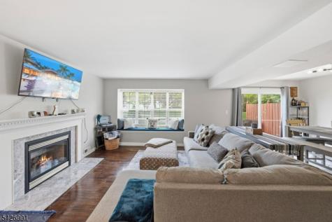95 Almond Drive Franklin NJ 08873