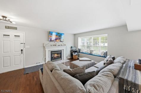 95 Almond Drive Franklin NJ 08873
