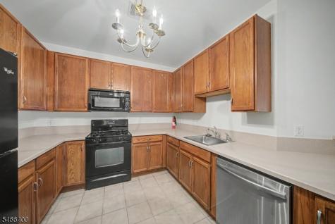 7212 Coventry Court Riverdale NJ 07457
