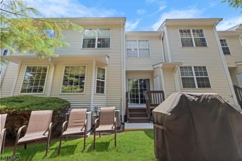 28 Garfield Way Montgomery NJ 08540
