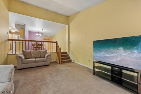80 Lexington Lane Wayne NJ 07470