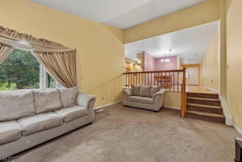 80 Lexington Lane Wayne NJ 07470