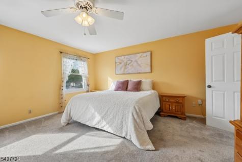 80 Lexington Lane Wayne NJ 07470