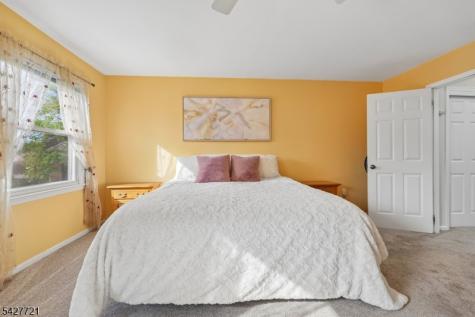 80 Lexington Lane Wayne NJ 07470