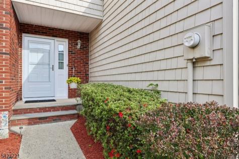 80 Lexington Lane Wayne NJ 07470
