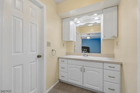 80 Lexington Lane Wayne NJ 07470