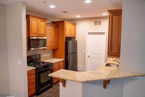 804 River Place Butler NJ 07405