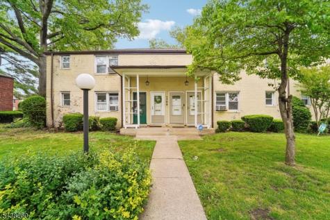 1705 Wood Avenue Roselle NJ 07203