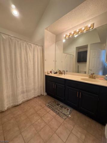 11 Windsor Court Hardyston NJ 07419