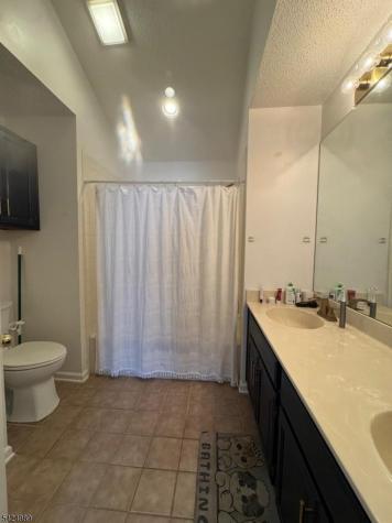 11 Windsor Court Hardyston NJ 07419