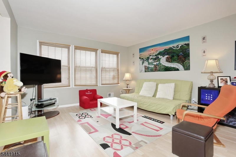 243 Harvard Drive Independence NJ 07840