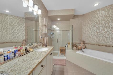 1107 Wickham Terrace Clifton NJ 07013