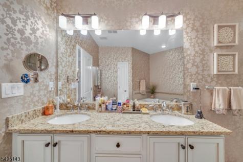 1107 Wickham Terrace Clifton NJ 07013