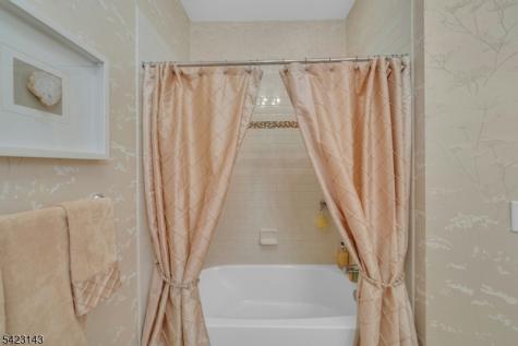 1107 Wickham Terrace Clifton NJ 07013