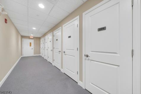 1107 Wickham Terrace Clifton NJ 07013