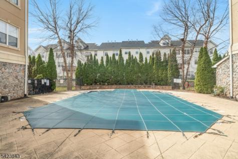 1107 Wickham Terrace Clifton NJ 07013