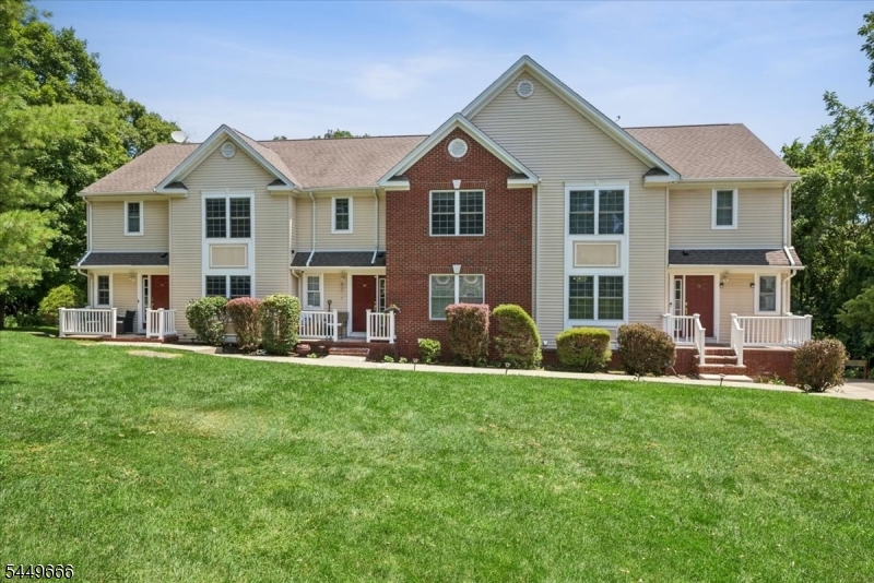 52 Henry Court Mount Arlington NJ 07856