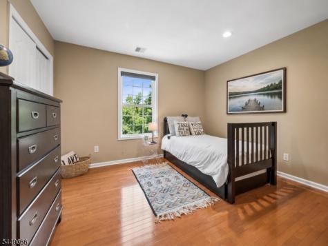 52 Henry Court Mount Arlington NJ 07856