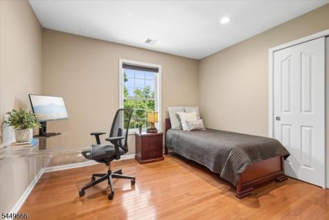 52 Henry Court Mount Arlington NJ 07856