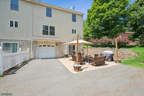 52 Henry Court Mount Arlington NJ 07856