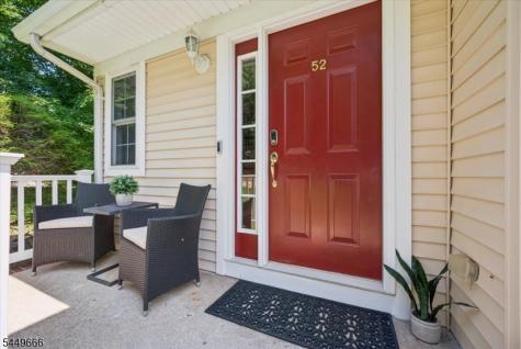 52 Henry Court Mount Arlington NJ 07856