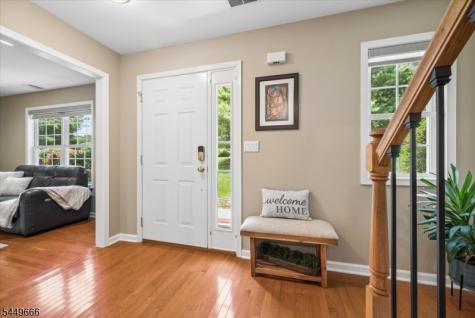 52 Henry Court Mount Arlington NJ 07856