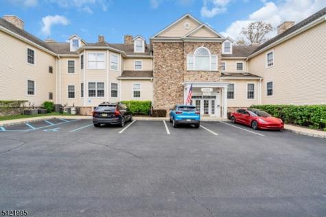 58 Brooklake Road Unit 21 Florham Park NJ 07932
