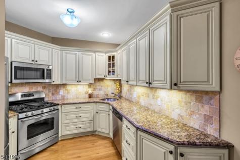 58 Brooklake Road Unit 21 Florham Park NJ 07932