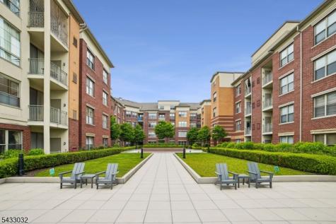 24 Ave At Port Imperial West New York NJ 07093