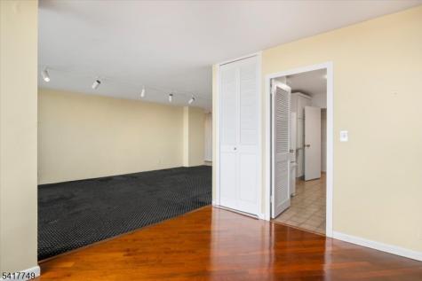 1 Claridge Drive Verona NJ 07044