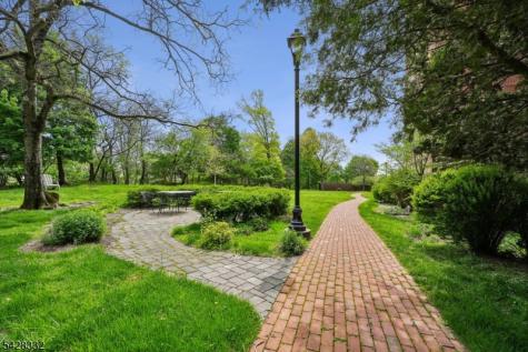 10 Crestmont Road 5j Montclair NJ 07042