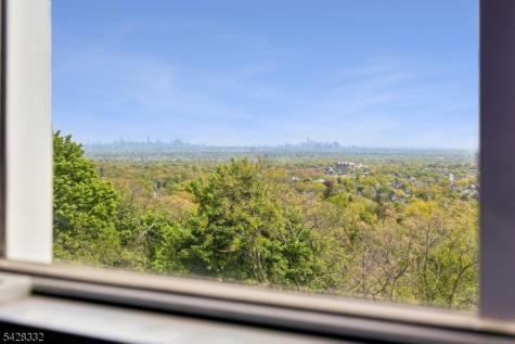 10 Crestmont Road 5j Montclair NJ 07042