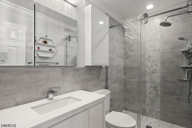 34 Bayberry Court Hillsborough NJ 08844