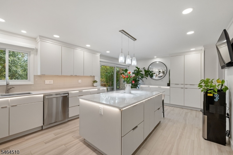34 Bayberry Court Hillsborough NJ 08844