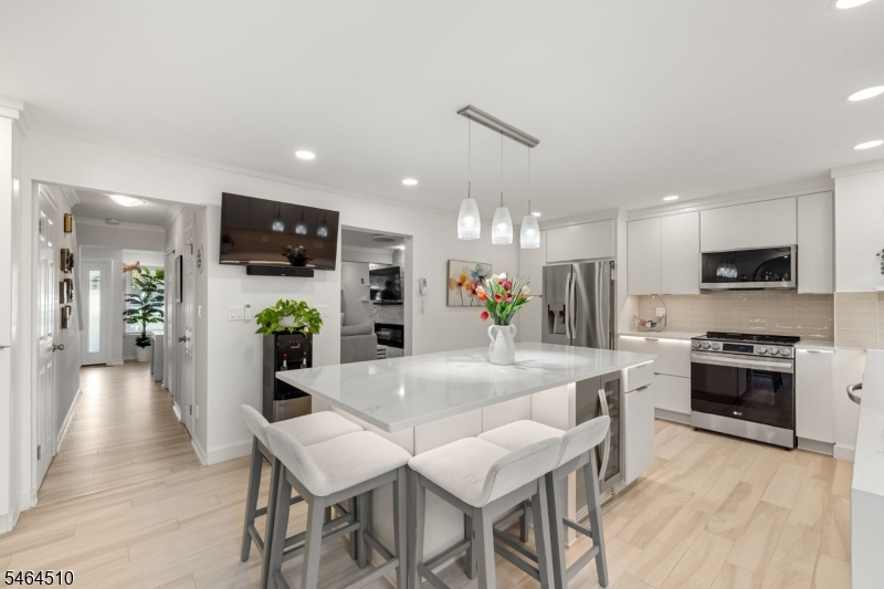 34 Bayberry Court Hillsborough NJ 08844