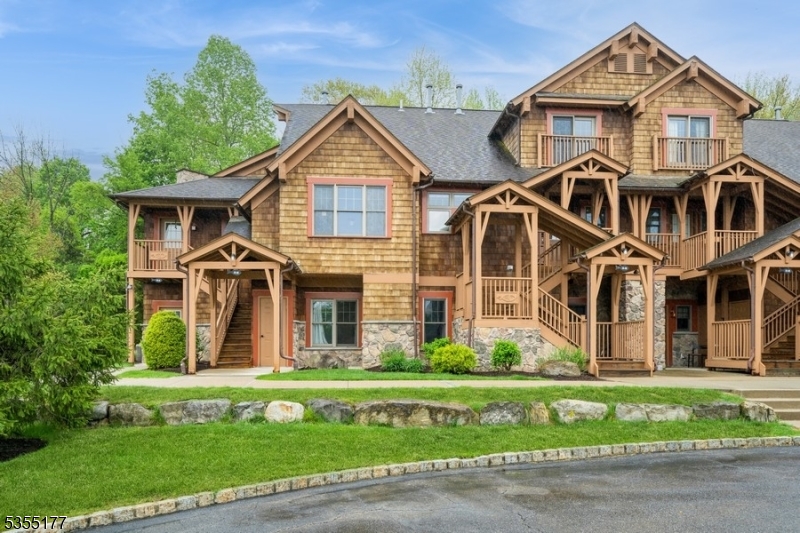 12 Pine Cres Unit 21 Vernon NJ 07462