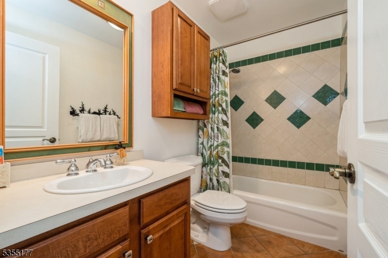 12 Pine Cres Unit 21 Vernon NJ 07462