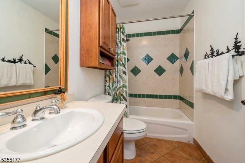 12 Pine Cres Unit 21 Vernon NJ 07462
