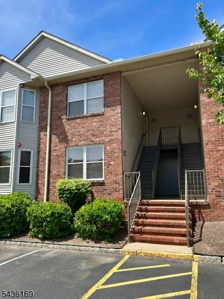 32 Rebecca Road East Hanover NJ 07936