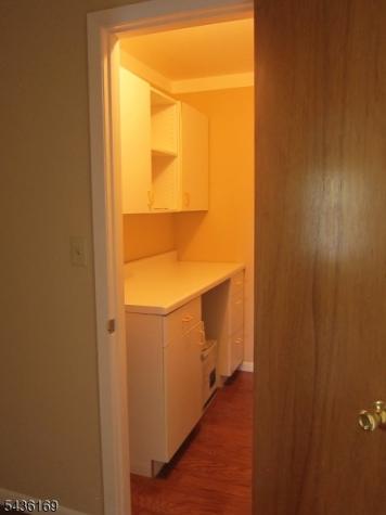 32 Rebecca Road East Hanover NJ 07936
