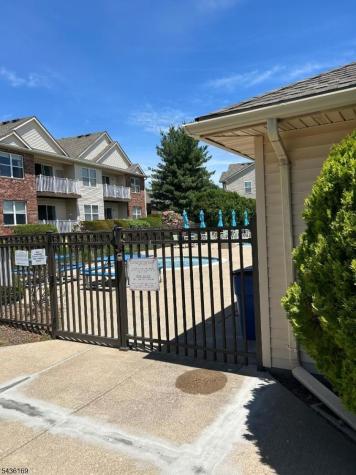 32 Rebecca Road East Hanover NJ 07936