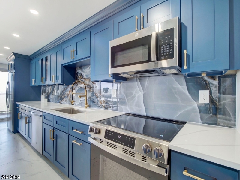377 S Harrison Street East Orange NJ 07018