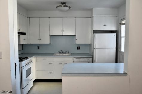 41 Elmwood Terrace Elmwood Park NJ 07407