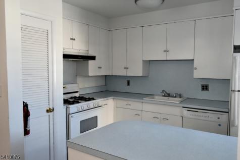 41 Elmwood Terrace Elmwood Park NJ 07407