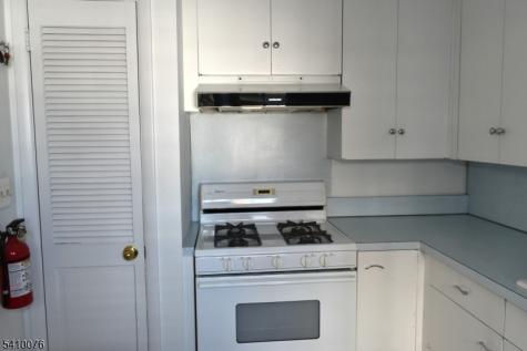 41 Elmwood Terrace Elmwood Park NJ 07407
