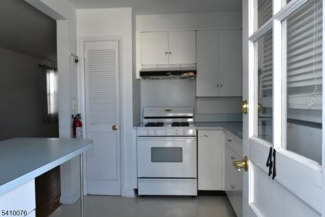 41 Elmwood Terrace Elmwood Park NJ 07407